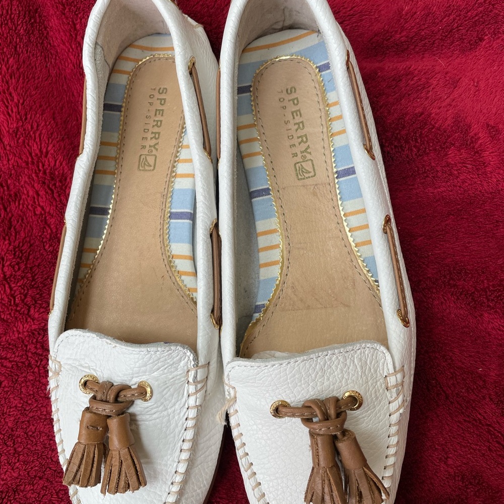 Sperry Women's White Shoes With Brown Tessel